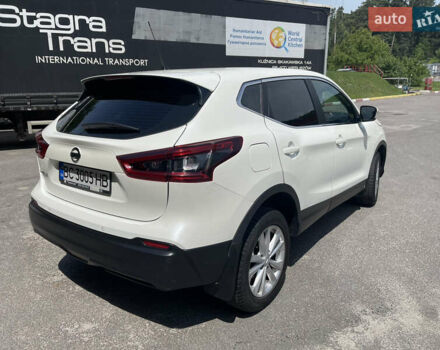 Белый Ниссан Кашкай, объемом двигателя 1.2 л и пробегом 96 тыс. км за 14950 $, фото 4 на Automoto.ua