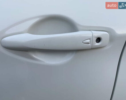 Белый Ниссан Кашкай, объемом двигателя 1.6 л и пробегом 92 тыс. км за 19950 $, фото 36 на Automoto.ua