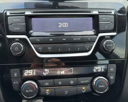 Белый Ниссан Кашкай, объемом двигателя 1.2 л и пробегом 143 тыс. км за 15000 $, фото 24 на Automoto.ua