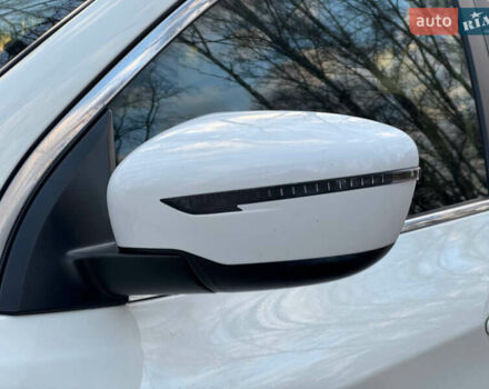 Белый Ниссан Кашкай, объемом двигателя 1.2 л и пробегом 113 тыс. км за 10950 $, фото 11 на Automoto.ua