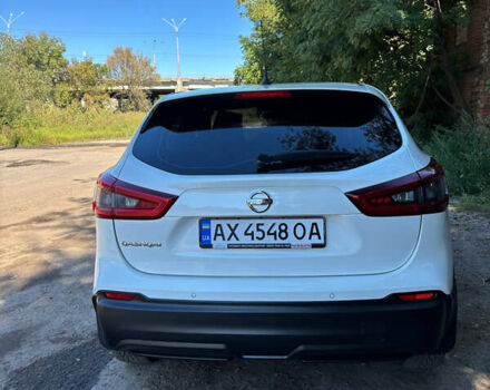 Белый Ниссан Кашкай, объемом двигателя 1.2 л и пробегом 87 тыс. км за 16200 $, фото 7 на Automoto.ua