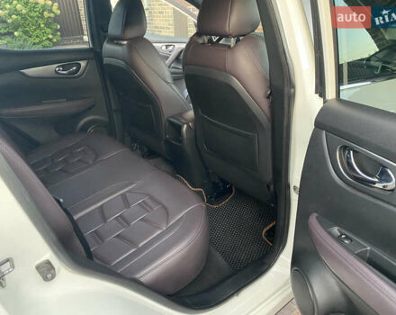 Белый Ниссан Кашкай, объемом двигателя 1.6 л и пробегом 92 тыс. км за 19950 $, фото 22 на Automoto.ua