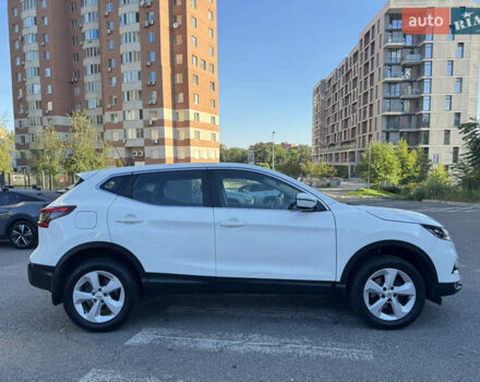 Білий Ніссан Кашкай, об'ємом двигуна 2 л та пробігом 57 тис. км за 18700 $, фото 6 на Automoto.ua