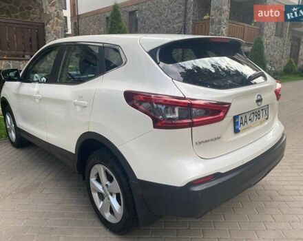 Білий Ніссан Кашкай, об'ємом двигуна 2 л та пробігом 139 тис. км за 19000 $, фото 5 на Automoto.ua