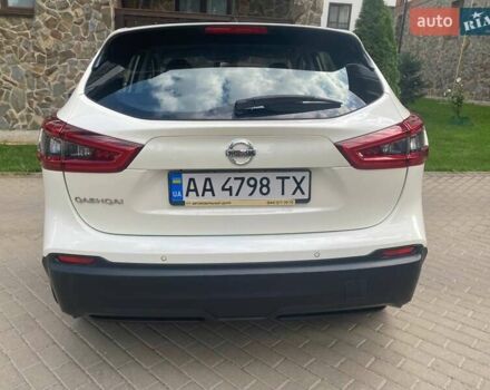 Білий Ніссан Кашкай, об'ємом двигуна 2 л та пробігом 139 тис. км за 19000 $, фото 7 на Automoto.ua