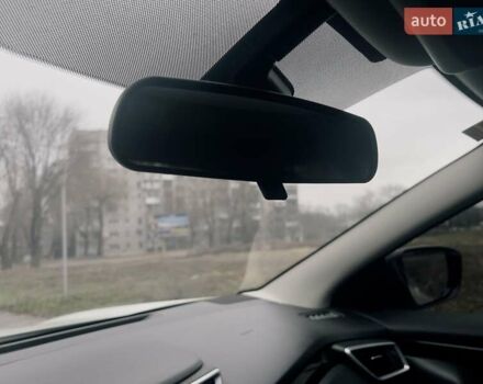 Белый Ниссан Кашкай, объемом двигателя 1.6 л и пробегом 64 тыс. км за 17999 $, фото 26 на Automoto.ua
