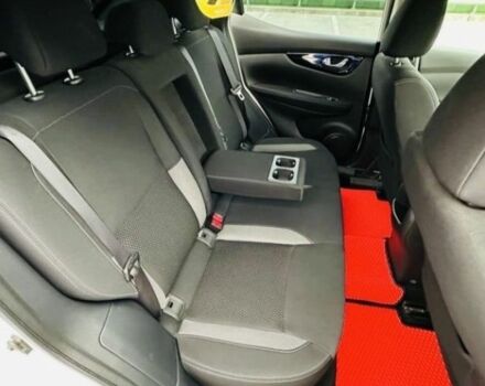 Белый Ниссан Кашкай, объемом двигателя 0 л и пробегом 130 тыс. км за 20500 $, фото 5 на Automoto.ua