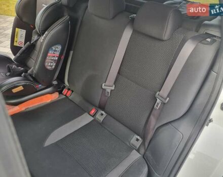 Белый Ниссан Кашкай, объемом двигателя 1.2 л и пробегом 178 тыс. км за 12800 $, фото 24 на Automoto.ua