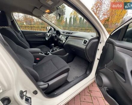 Белый Ниссан Кашкай, объемом двигателя 1.2 л и пробегом 161 тыс. км за 11900 $, фото 24 на Automoto.ua