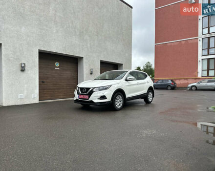 Белый Ниссан Кашкай, объемом двигателя 1.6 л и пробегом 245 тыс. км за 14800 $, фото 5 на Automoto.ua