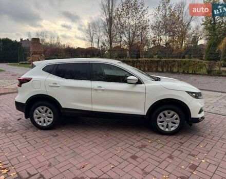 Белый Ниссан Кашкай, объемом двигателя 1.2 л и пробегом 161 тыс. км за 11900 $, фото 7 на Automoto.ua