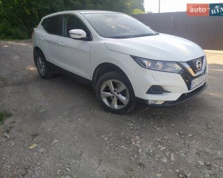 Білий Ніссан Кашкай, об'ємом двигуна 1.2 л та пробігом 81 тис. км за 14800 $, фото 3 на Automoto.ua