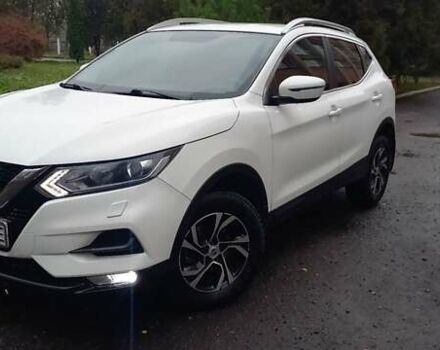 Белый Ниссан Кашкай, объемом двигателя 1.2 л и пробегом 90 тыс. км за 14200 $, фото 5 на Automoto.ua