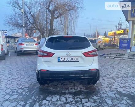 Білий Ніссан Кашкай, об'ємом двигуна 1.6 л та пробігом 102 тис. км за 16999 $, фото 4 на Automoto.ua
