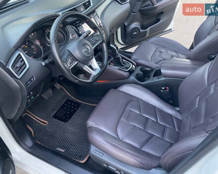 Белый Ниссан Кашкай, объемом двигателя 1.6 л и пробегом 92 тыс. км за 19950 $, фото 25 на Automoto.ua