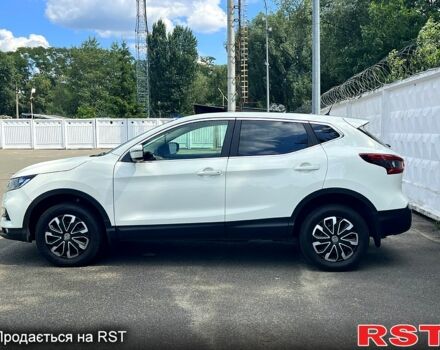 Белый Ниссан Кашкай, объемом двигателя 1.2 л и пробегом 200 тыс. км за 10999 $, фото 2 на Automoto.ua