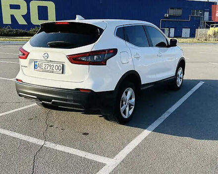 Белый Ниссан Кашкай, объемом двигателя 1.2 л и пробегом 100 тыс. км за 12900 $, фото 1 на Automoto.ua