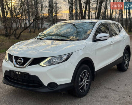 Белый Ниссан Кашкай, объемом двигателя 1.2 л и пробегом 113 тыс. км за 10950 $, фото 3 на Automoto.ua