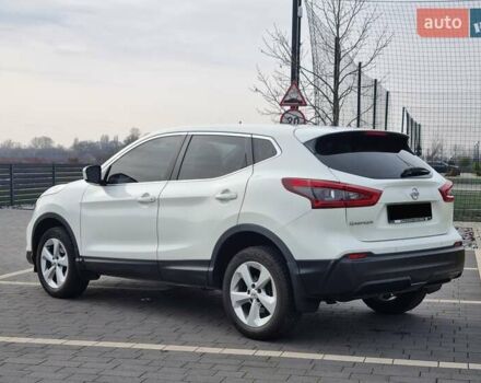 Белый Ниссан Кашкай, объемом двигателя 1.2 л и пробегом 178 тыс. км за 12800 $, фото 22 на Automoto.ua