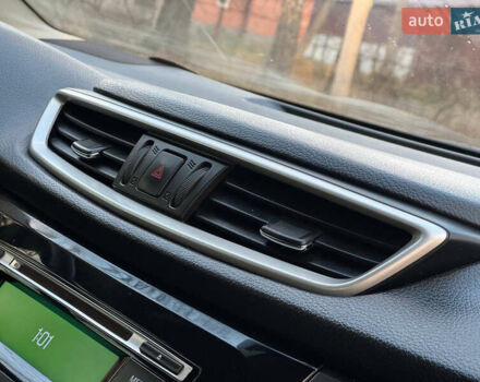 Белый Ниссан Кашкай, объемом двигателя 1.2 л и пробегом 113 тыс. км за 10950 $, фото 55 на Automoto.ua