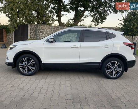 Белый Ниссан Кашкай, объемом двигателя 1.6 л и пробегом 92 тыс. км за 19950 $, фото 3 на Automoto.ua