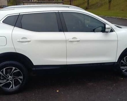 Белый Ниссан Кашкай, объемом двигателя 1.2 л и пробегом 90 тыс. км за 14200 $, фото 3 на Automoto.ua