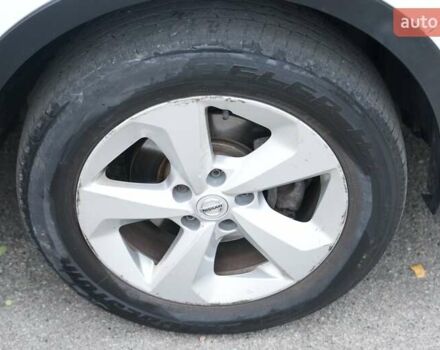 Білий Ніссан Кашкай, об'ємом двигуна 1.2 л та пробігом 141 тис. км за 14300 $, фото 12 на Automoto.ua