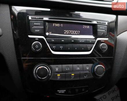 Белый Ниссан Кашкай, объемом двигателя 1.6 л и пробегом 245 тыс. км за 15900 $, фото 23 на Automoto.ua