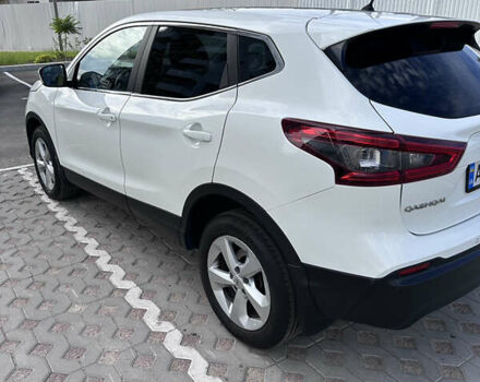 Белый Ниссан Кашкай, объемом двигателя 1.2 л и пробегом 148 тыс. км за 14000 $, фото 8 на Automoto.ua