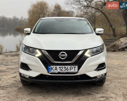 Белый Ниссан Кашкай, объемом двигателя 1.2 л и пробегом 76 тыс. км за 13300 $, фото 5 на Automoto.ua