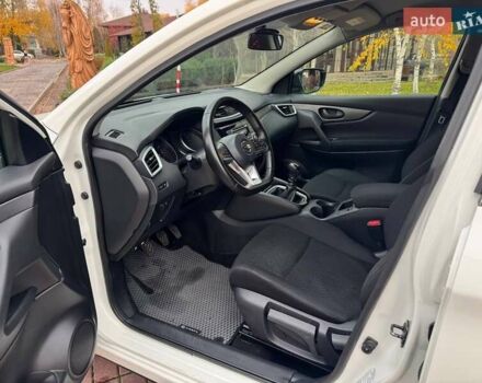 Белый Ниссан Кашкай, объемом двигателя 1.2 л и пробегом 161 тыс. км за 11900 $, фото 18 на Automoto.ua