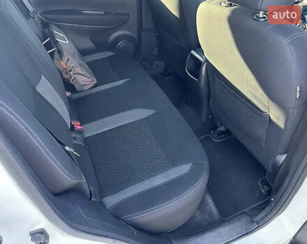 Белый Ниссан Кашкай, объемом двигателя 1.2 л и пробегом 100 тыс. км за 12900 $, фото 15 на Automoto.ua