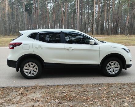 Белый Ниссан Кашкай, объемом двигателя 1.2 л и пробегом 42 тыс. км за 18200 $, фото 2 на Automoto.ua