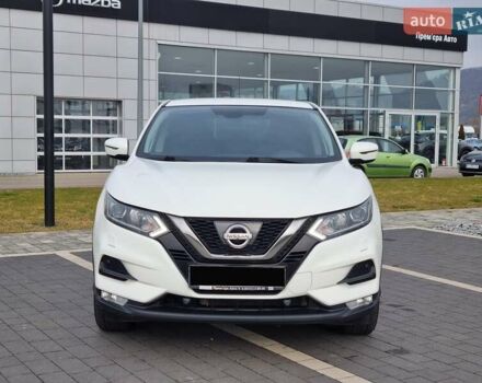 Белый Ниссан Кашкай, объемом двигателя 1.2 л и пробегом 178 тыс. км за 12800 $, фото 8 на Automoto.ua
