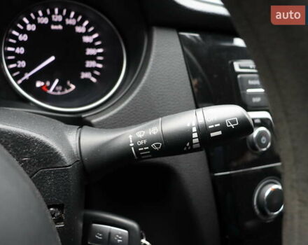 Белый Ниссан Кашкай, объемом двигателя 1.6 л и пробегом 245 тыс. км за 15900 $, фото 19 на Automoto.ua