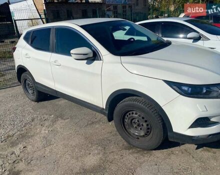 Белый Ниссан Кашкай, объемом двигателя 1.2 л и пробегом 171 тыс. км за 13000 $, фото 12 на Automoto.ua