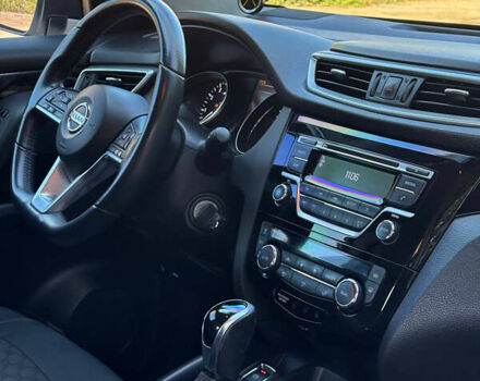 Белый Ниссан Кашкай, объемом двигателя 1.2 л и пробегом 87 тыс. км за 16200 $, фото 13 на Automoto.ua