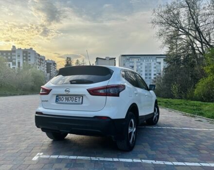 Белый Ниссан Кашкай, объемом двигателя 1.2 л и пробегом 130 тыс. км за 12300 $, фото 5 на Automoto.ua