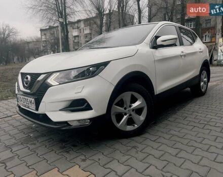 Белый Ниссан Кашкай, объемом двигателя 1.6 л и пробегом 64 тыс. км за 17999 $, фото 6 на Automoto.ua