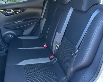 Белый Ниссан Кашкай, объемом двигателя 1.2 л и пробегом 87 тыс. км за 16200 $, фото 25 на Automoto.ua