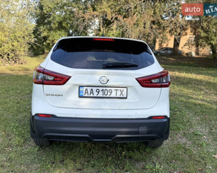 Белый Ниссан Кашкай, объемом двигателя 1.2 л и пробегом 194 тыс. км за 13199 $, фото 26 на Automoto.ua