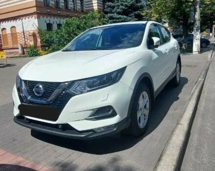 Белый Ниссан Кашкай, объемом двигателя 1.6 л и пробегом 120 тыс. км за 17000 $, фото 2 на Automoto.ua