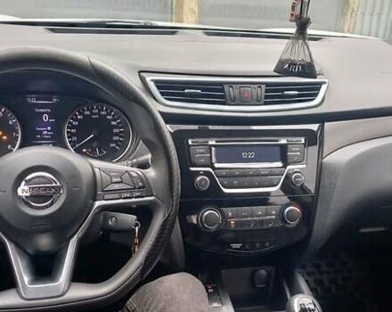 Белый Ниссан Кашкай, объемом двигателя 1.2 л и пробегом 90 тыс. км за 14200 $, фото 13 на Automoto.ua