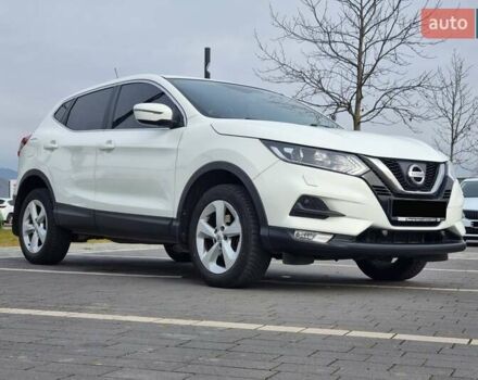 Белый Ниссан Кашкай, объемом двигателя 1.2 л и пробегом 178 тыс. км за 12800 $, фото 11 на Automoto.ua
