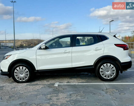 Белый Ниссан Кашкай, объемом двигателя 2 л и пробегом 110 тыс. км за 13500 $, фото 2 на Automoto.ua