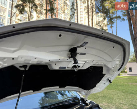 Белый Ниссан Кашкай, объемом двигателя 1.6 л и пробегом 105 тыс. км за 19900 $, фото 29 на Automoto.ua