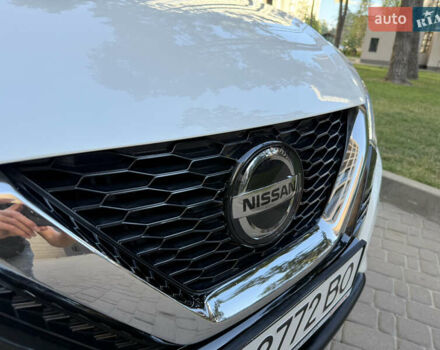 Белый Ниссан Кашкай, объемом двигателя 1.6 л и пробегом 107 тыс. км за 19700 $, фото 42 на Automoto.ua