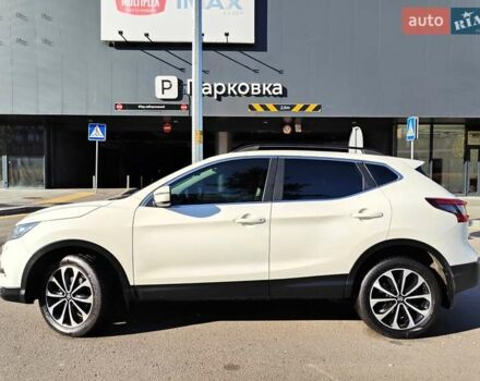 Белый Ниссан Кашкай, объемом двигателя 1.5 л и пробегом 117 тыс. км за 15990 $, фото 9 на Automoto.ua