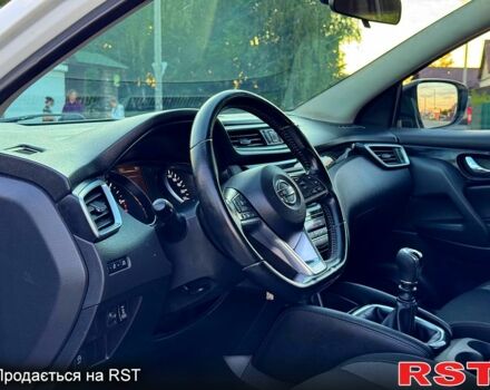 Білий Ніссан Кашкай, об'ємом двигуна 1.6 л та пробігом 0 тис. км за 14200 $, фото 3 на Automoto.ua