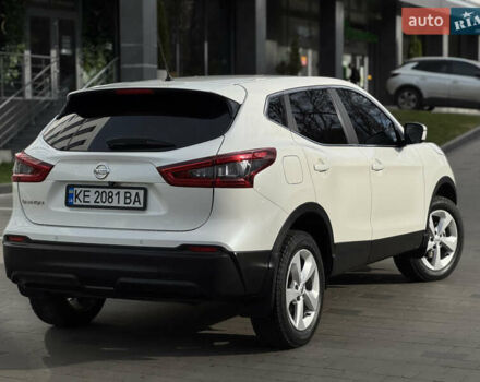 Белый Ниссан Кашкай, объемом двигателя 2 л и пробегом 126 тыс. км за 17000 $, фото 4 на Automoto.ua